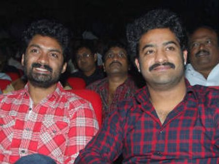 జూ. ఎన్టీఆర్ నటన, రిలేషన్ పై కళ్యాణ్ రామ్..