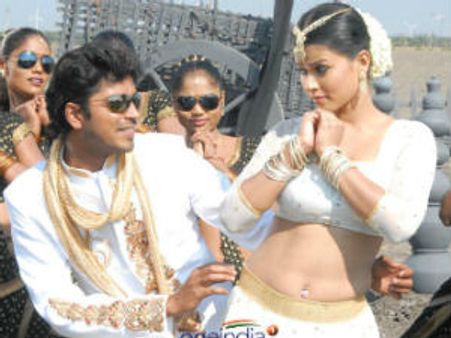 అల్లరి నరేష్ 'కెవ్వు కేక' స్టోరీ లైన్