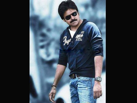 పవన్ కళ్యాణ్ @అత్తారింటికి దారేది (న్యూ స్టిల్)