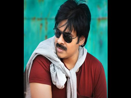 హాట్ న్యూస్ : ‘అత్తారింటికి దారేది’ స్టోరీ లీకైంది?