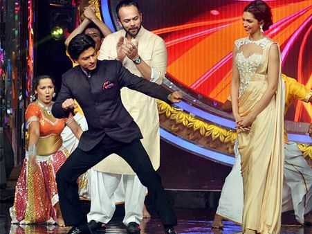 వసూళ్ల కోసం రికార్డు స్థాయిలో పేయిడ్ ప్రివ్యూస్