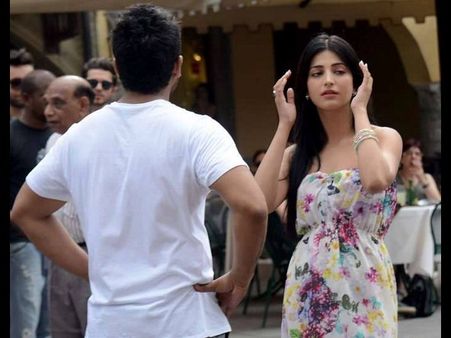 శృతిహాసన్ @ ‘రేస్ గుర్రం’ (ఆన్ లొకేషన్ ఫోటోలు)