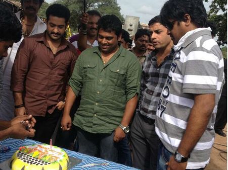 జూ ఎన్టీఆర్ ఆధ్వర్యంలో బ్రహ్మ కడలి బర్త్‌డే (ఫోటో)