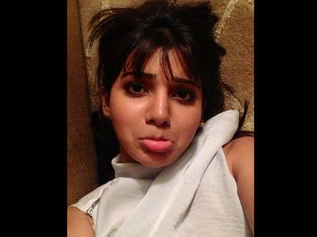 నొప్పితో బాధపడుతున్న సమంత ఇలా...(ఫోటో)