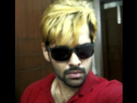 జస్ట్ ఎక్సపెరిమెంట్...: రామ్ (వెరైటి లుక్ ఫోటో)