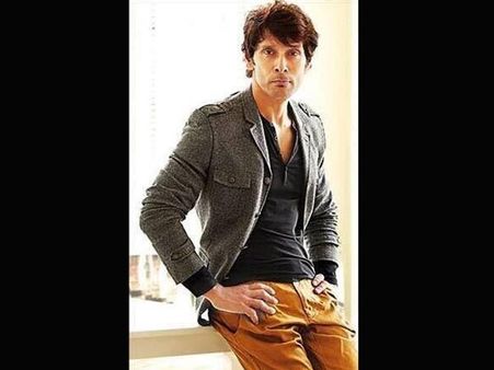 విక్రమ్‌ సన్నగా 'ఐ'య్యాడు..పూర్తి డిటేల్స్