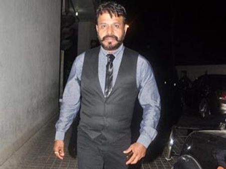 హత్యాయత్నం కేసులో సినీ ఫైట్ మాస్టర్ అరెస్ట్