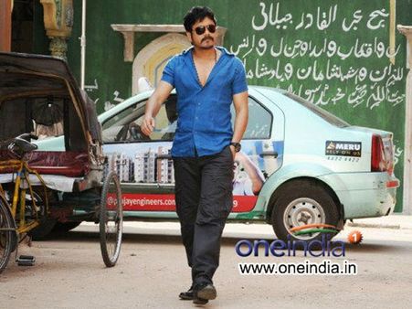 నాగార్జున పబ్‌పై పోలీసుల దాడులు!