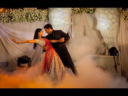 వావ్ బ్యూటీఫుల్...భార్యతో అల్లు అర్జున్ డాన్స్(ఫోటోలు)