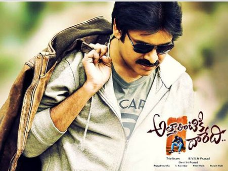 అత్తారింటికి దారేది పైరసీ: ఉచ్చ పడాలంటూ నితిన్ ట్వీట్