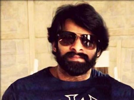 ఖరీదైన బాహుబలి సెట్లో ప్రభాస్ నిశ్చితార్థం!