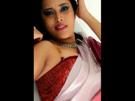 యాంకర్ అనసూయ ఎందుకలా ప్రవర్తిస్తోంది?(ఫోటోలు)