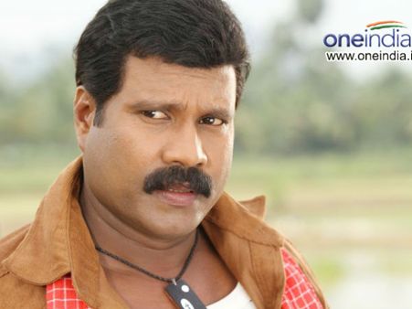 అధికారులతో దురుసుగా ప్రవర్తించిన సినిమా విలన్