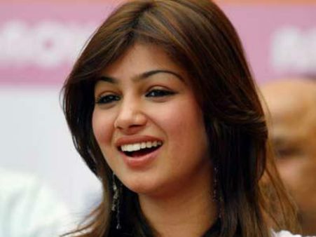 మగబిడ్డకు జన్మనిచ్చిన ‘సూపర్’ హీరోయిన్