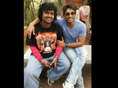 ఆర్య-2, మిర్చి, వూసరవెల్లి సంతృప్తి ఇచ్చాయి