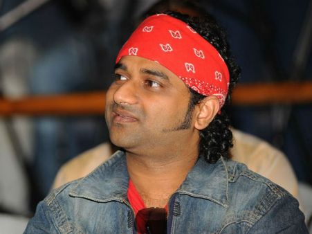 'నాచోరే' అంటూ దేవిశ్రీప్రసాద్ పాట సాయం