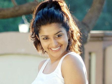 ఫిబ్రవరిలో పవన్ హీరోయిన్ పెళ్లి