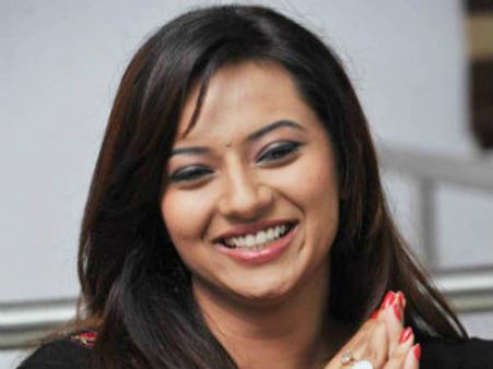 నా ఫొటో ఎవరు పంపారో తెలియదు :ఇషా చావ్లా