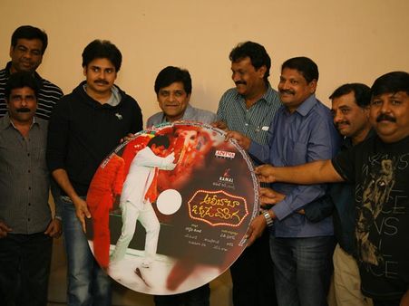 పవన్ కళ్యాణ్‌తో అలీబాబా ఆడియో రిలీజ్ (ఫోటోలు)