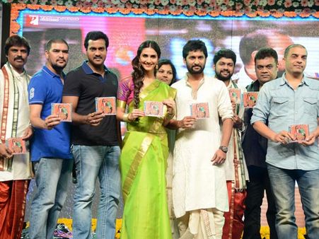 నాకు బ్యాగ్రౌండ్ లేకున్నా అభిమానులున్నారు, సినిమాలో ఓ సాహసం చేసా: నాని