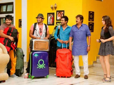 నా కథనే వాళ్లు కాపీ కొట్టారు అన్నాడు : మోహన్ బాబు