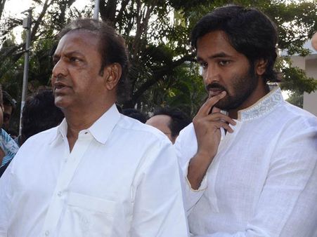 దేవుడి చేతుల్లోనే: సినిమా చూసి మోహన్ బాబు వ్యాఖ్య