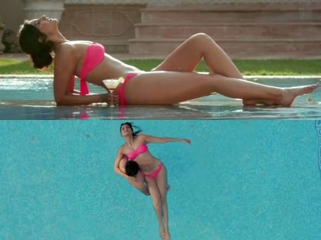 బికినీలో రొమాన్స్: గ్లామర్ డోసు పెంచిన సోనమ్ (ఫోటోలు)