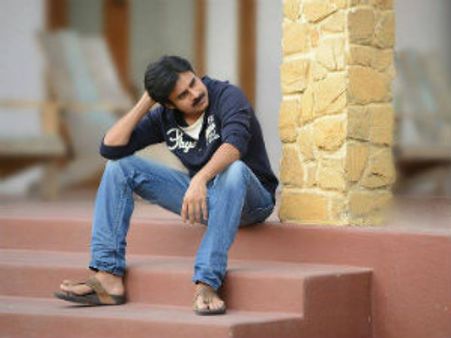 పవన్ కళ్యాణ్ కెరీర్లో ఇదే తొలిసారి! (అఫీషియల్ ప్రకటన)