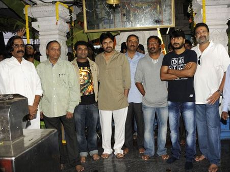 రూమర్స్ ఆపటానికే పవన్ కళ్యాణ్ అలా...