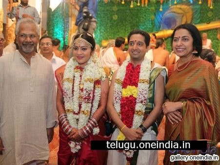 యాంకర్ రమ్య వెడ్డింగ్ రిసెప్షన్‌లో సినీ తారల సందడి (ఫోటోలు)