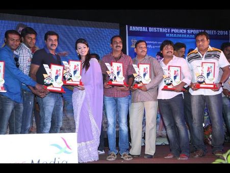 ‘భీమవరం బుల్లోడు’ ప్లాటినమ్ డిస్క్ ఫంక్షన్ (ఫోటోలు)