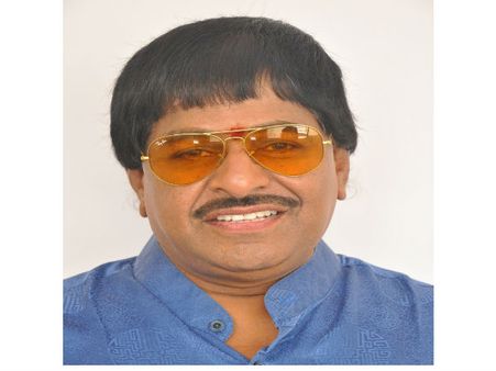 తెలంగాణ వల్ల 220 సినిమాలు ఆగిపోయాయట!