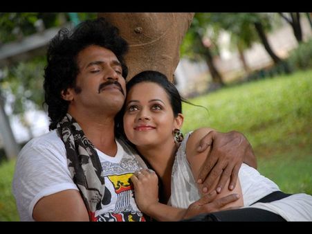 పవన్ అత్తారింటికైతే...ఇతను స్విస్ బ్యాంకుకు (ఫోటోలు)