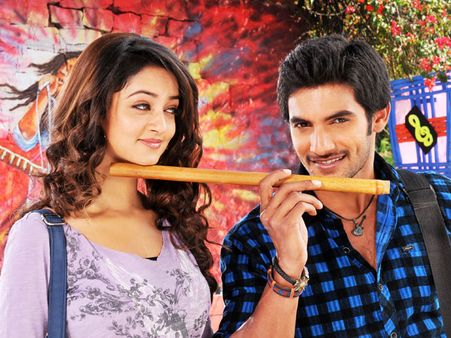 ‘ప్యార్ మే పడిపోయానే’ అంటూ 28న హీరో ఆది!