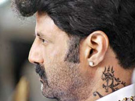 'లెజెండ్‌'లో బాలకృష్ణ టాటూ గురించి బోయపాటి