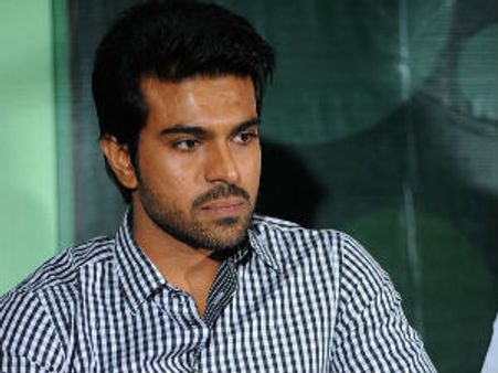 తండ్రి టైటిల్ నే రామ్‌చరణ్‌ కొత్త సినిమాకి...