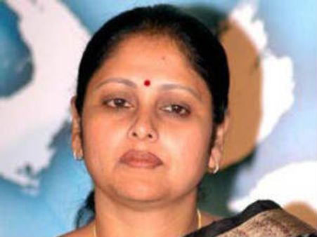 పవన్ కళ్యాణ్ పార్టీపై సీనియర్ నటి జయసుధ కామెంట్!