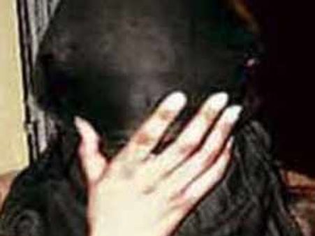 తెలుగు టీవీ నటి భారీ మోసం: రూ. 7 కోట్లకు టోకరా