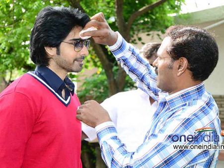 ‘అత్తారింటికి దారేది’ చిత్ర నిర్మాతతో సుశాంత్ చిత్రం