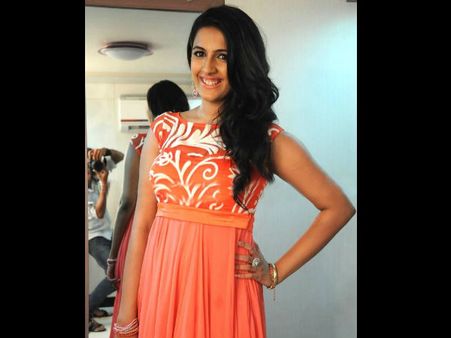 అందం, అభినయంలో నాగబాబు కూతురు సూపర్ (ఫోటోలు)