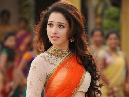 తెగించుడే: బికినీలో హీరోయిన్ తమన్నా డాన్స్!