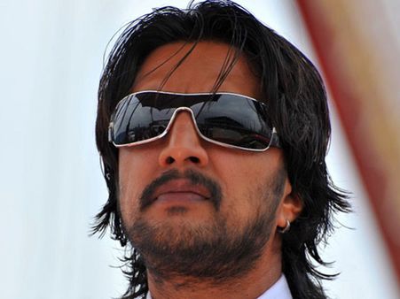 చిన్న పిల్లల మాదిరి... జూ ఎన్టీఆర్, రాజమౌళిపై ఆ హీరో కామెంట్!