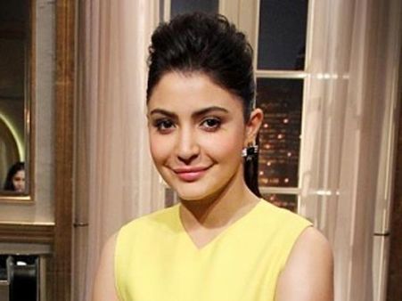 తట్టుకోలేక అనుష్క విలవిల, ట్విట్టర్ ద్వారా ప్రకటన