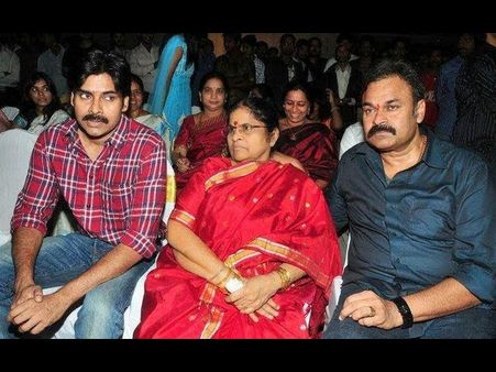 మదర్స్ డే స్పెషల్: సినీ స్టార్స్ అమ్మ ప్రేమ (ఫోటోలు)