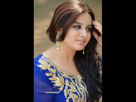 నష్టపరిహారం కడదామనే ఫిక్స్ అయ్యిందేమో