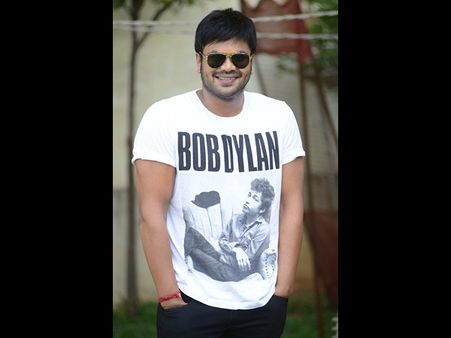 అన్నయ్య అన్యాయం చేస్తున్నాడు (ఇంటర్వ్యూలో మంచు మనోజ్)