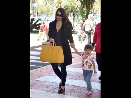 కాన్స్@ ఐశ్వర్యరాయ్ కూతురుతో ఇలా...(ఫోటోలు)