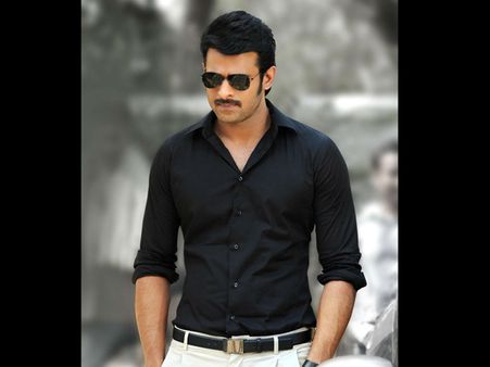 నదిలో విద్యార్థుల గల్లంతుపై స్పందిస్తూ ప్రభాస్ ట్వీట్