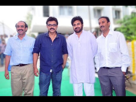 విషయం తెలిసి పవన్ ఫ్యాన్స్ నిరాశ