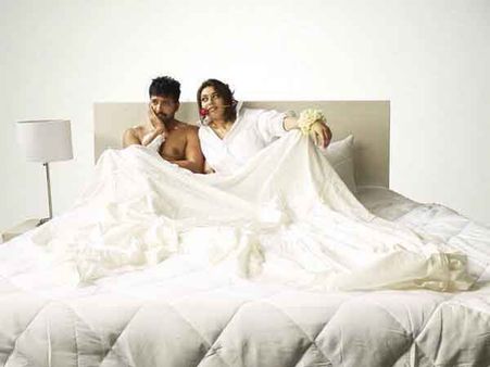 నిర్మాత అల్టిమేటమ్ : కోటితో సెట్ వేసాం...వేస్ట్ చేయకు